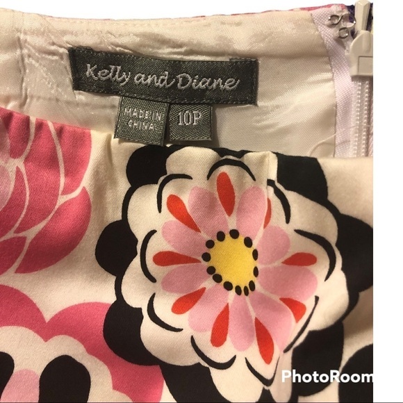 Kelly and Diane floral skirt size 10P - Picture 4 of 7